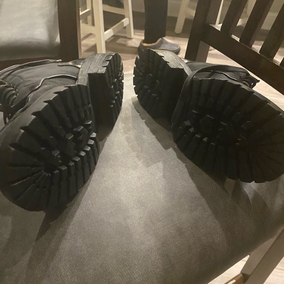 Men’s Gucci Boots, size 7D - Picture 6 of 6